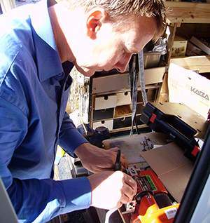 locksmith in the Borders at work
